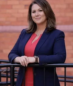 Tanya Stone